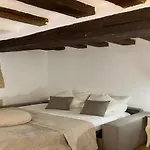 Elegant Retreat By Le Marais Paris