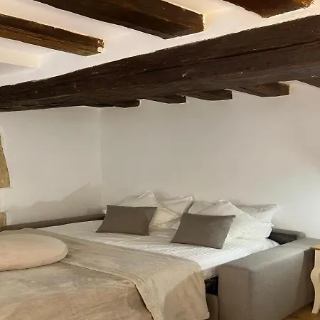 Elegant Retreat By Le Marais Paris