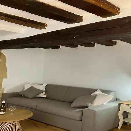 Elegant Retreat By Le Marais * Paris
